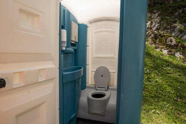 Portable Toilet Options We Offer in Brandywine Bay, NC